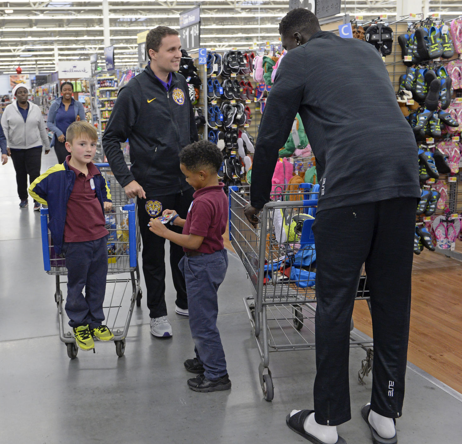 BR.walmartwade0076.121517 bf